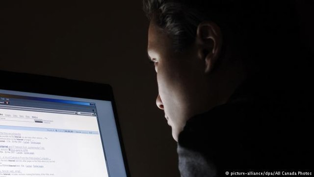 انعقاد تفاهم‌نامه همکاري ميان يك مرکز حوزوي و مرکز ملي فضاي مجازي