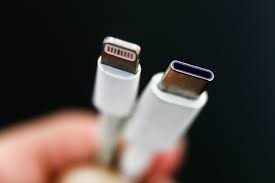موبایل‌ها در آمریکا مجهز به USB-C خواهند شد